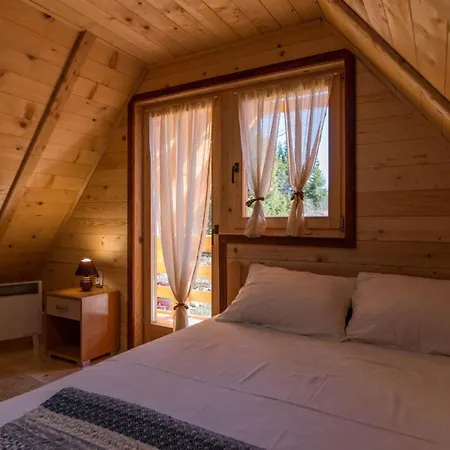 Brvnara Planinski Raj بيت للعطل باغينا باستا