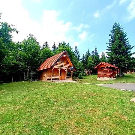 Brvnara Planinski Raj بيت للعطل