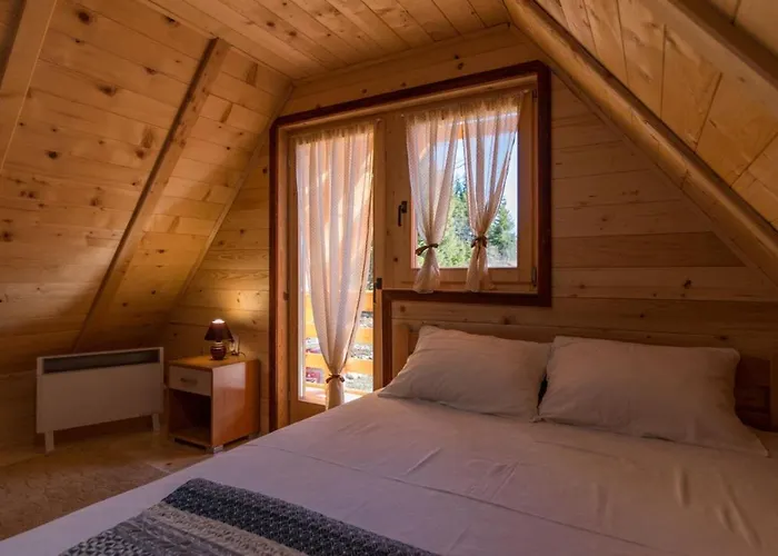 Brvnara Planinski Raj بيت للعطل باغينا باستا