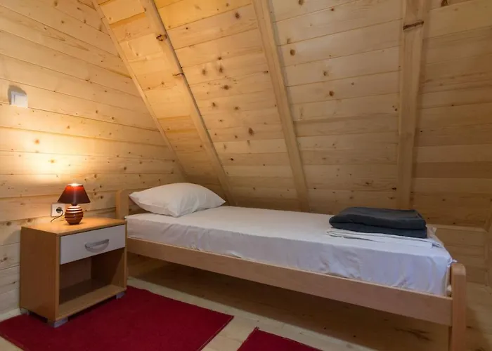 Brvnara Planinski Raj