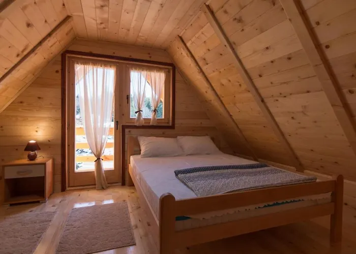 بيت للعطل Brvnara Planinski Raj باغينا باستا